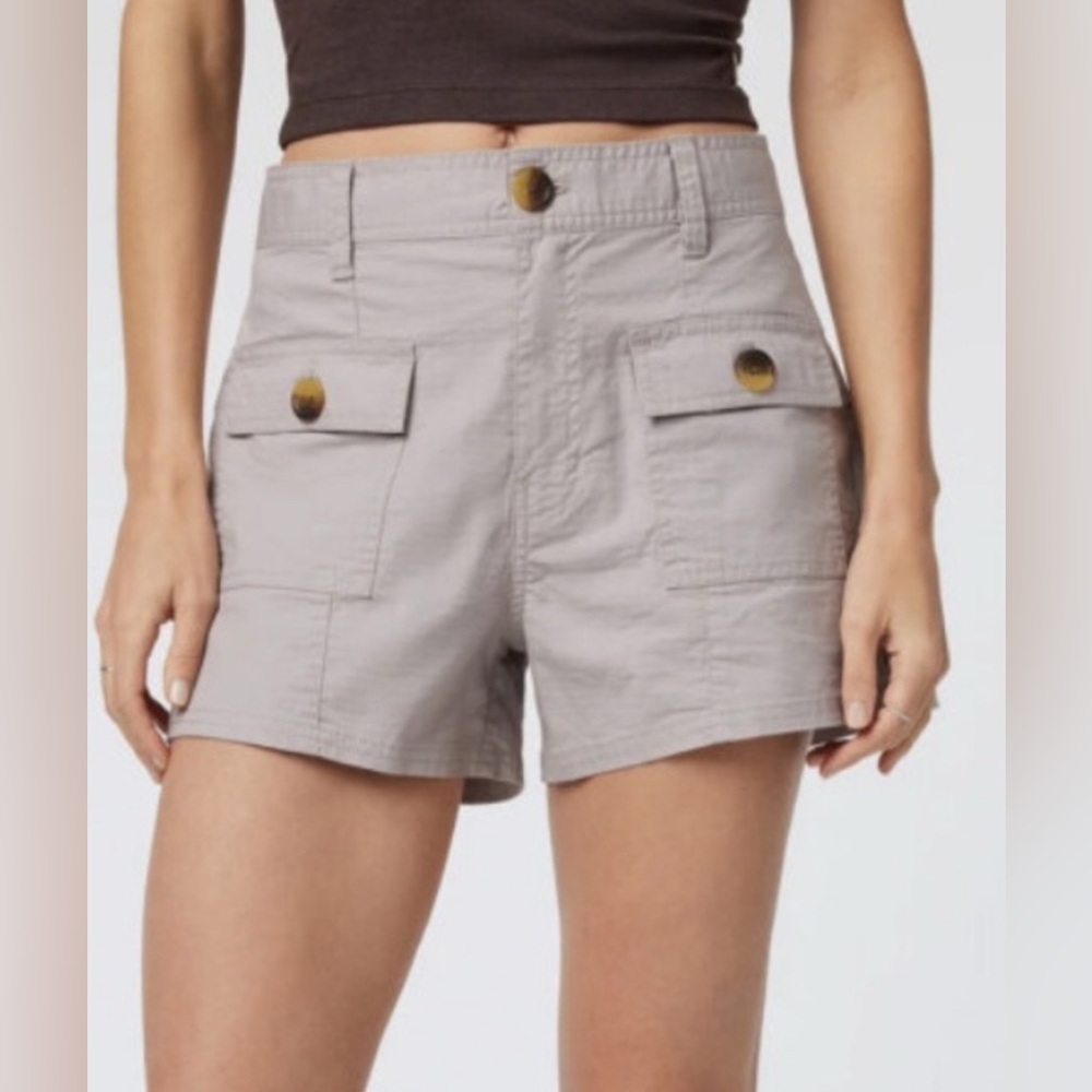 Vuori Ripstop Utility Shorts Khaki Cream Size XL Vintage Style